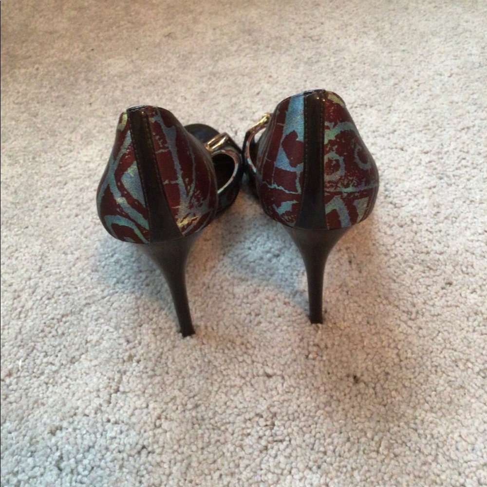 Carlos Santana Peep Toe Heels - Picture 3 of 4
